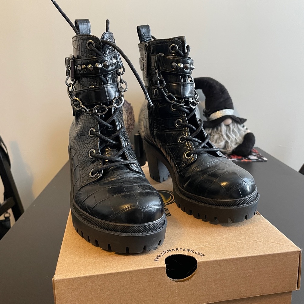 Blackcraft Cult Lilith Combat Boot